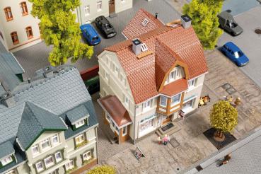 Auhagen 12355 - Spur HO+TT Wohnhaus mit Fotoatelier 'Peggy'