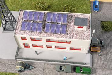 Auhagen 13361 - Spur TT Funkstation mit Funkmast und PV-Anlage