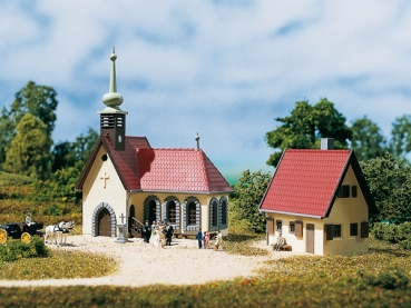 Auhagen 14461 - Spur N Dorfkirche mit Pfarrhaus