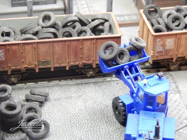 Juweela 28171 - Altreifen LKW Inhalt 60g