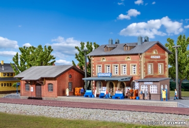 Kibri 37396 - Spur N Bahnhof Rauenstein mit Güterschuppen