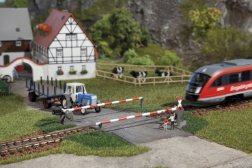 Auhagen 41582 - Spur HO Beschrankter Bahnübergang