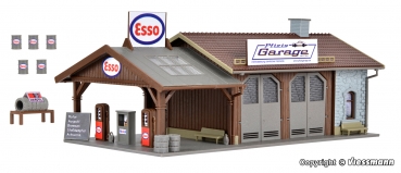 Vollmer 45599  Reparaturwerkstatt Pfizis Garage mit Tankstelle