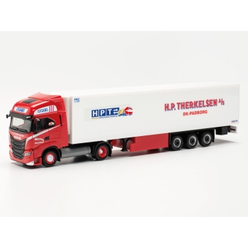 Herpa 316095 - Iveco S-Way LNG Kühlkoffer-Sattelzug "H.P. Therkelsen" DK