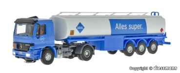 Viessmann 8120 - Spur H0 MB ACTROS 2-achs Zugmaschine mit ARAL Tankauflieger, Funktionsmodell