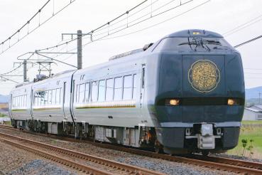 Kato/Lemke K10-2146 - Spur N 3-tlg. Triebzug Serie 683 der JR West/Mahoroba Express, Ep. VI - UVP des Herstellers: 169,90 €