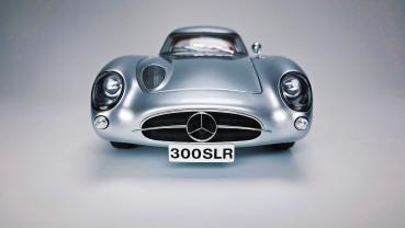 LEGRAND LE105 -  MERCEDES-BENZ 300 SLR „UHLENHAUT COUPÉ“ 1/8 KIT RED