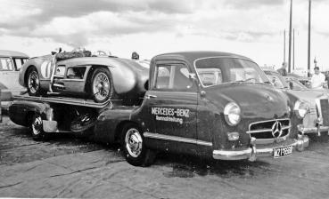 LEGRAND LE87312 - Spur HO MB Renntransporter + 300 SLR J.M. Fangio 658