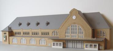 Laffont N10201 - Spur N  Hauptbahnhof Aachen Halbrelief Frontansicht
