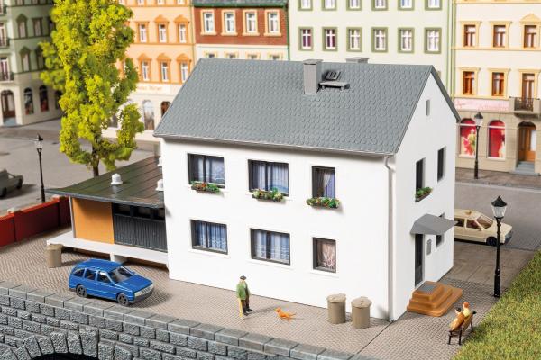 Auhagen 12356 - Spur HO+TT Geschäftshaus mit Döner und Barbershop