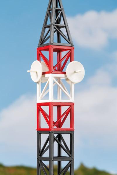 Auhagen 13361 - Spur TT Funkstation mit Funkmast und PV-Anlage