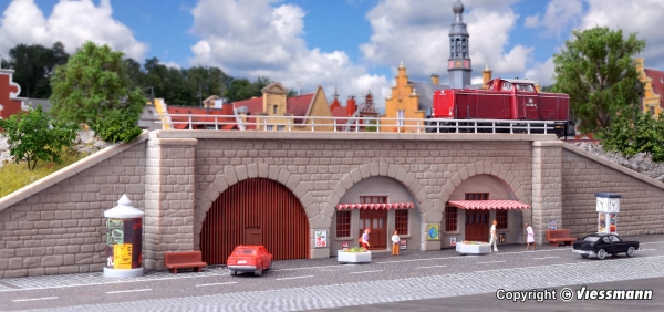 Kibri 37671 - Spur Z Bahndamm Stützmauern, 2 Stück