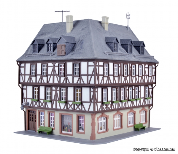 Kibri 38904 - Spur HO Fachwerk-Eckhaus Miltenberg