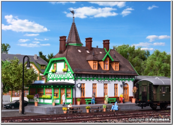 Kibri 39509 - Spur HO Bahnhof Burg-Spreewald inkl. Hausbeleuchtungs- Startset