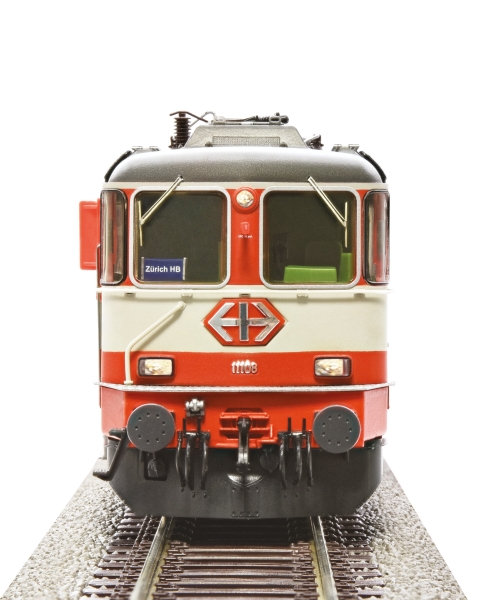 Roco 7520002 - Elektrolokomotive Re 4/4 II 11108 „Swiss Express‟, SBB