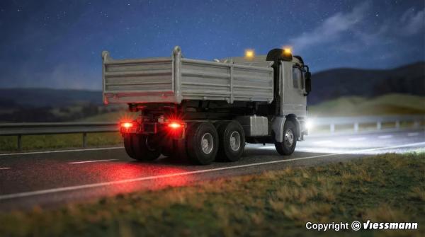 Viesmann 8004 Spur HO CarMotion Startset, MB ACTROS Muldenkipper mit Rundumleuchten, silber