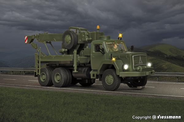 Viessmann 8061 Spur HO  MAGIRUS DEUTZ 3-achs Bergekran mit Rundumleuchte, Militär, Funktionsmodell