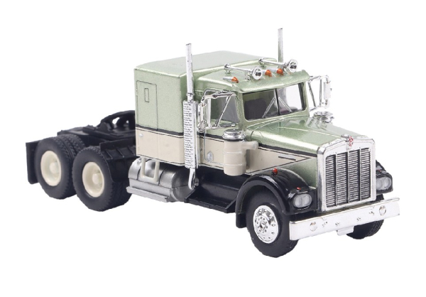 Brekina 86252 - Spur HO Kenworth W900 Sattelzugmaschine grün