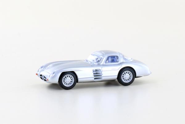 LEGRAND LE67301 - Spur HO Mercedes-Benz 300 SLR Uhlenhaut Coupe, silber, blau