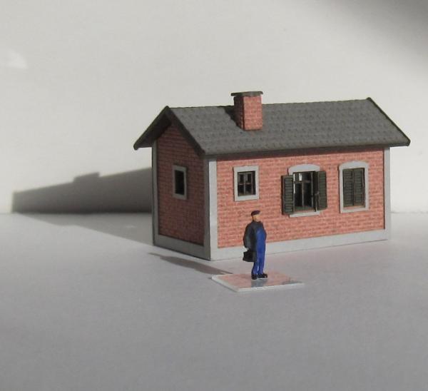 Laffont N1601 - Spur N Nebengebäude mit Ziegelfassade