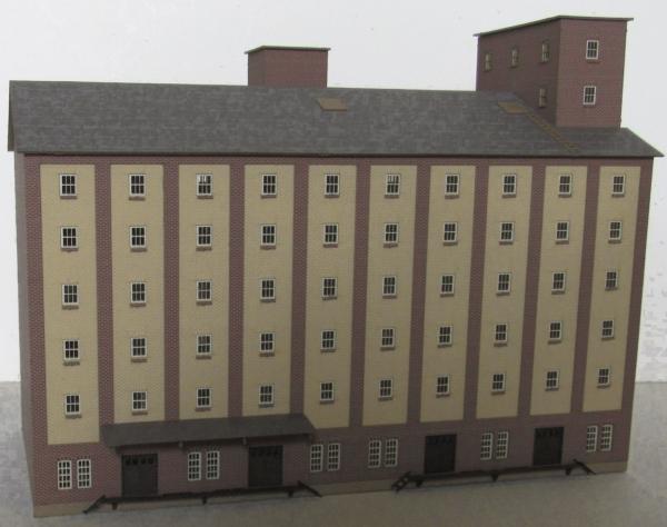 Laffont N1821 - Spur N  Großes Hafenspeicher-Gebäude mit Ziegelfassade dunkelviolett