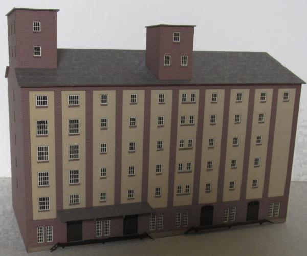 Laffont N1821 - Spur N  Großes Hafenspeicher-Gebäude mit Ziegelfassade dunkelviolett