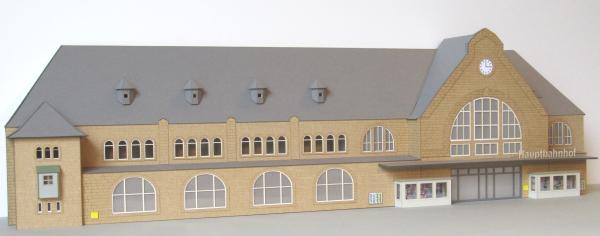 Laffont Z10201 - Spur Z Hauptbahnhof Aachen Halbrelief Frontansicht