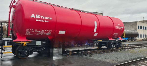 Igra Modell 96210063 - Spur HO Kesselwagen Zacns 88 AB Trans Rozárka