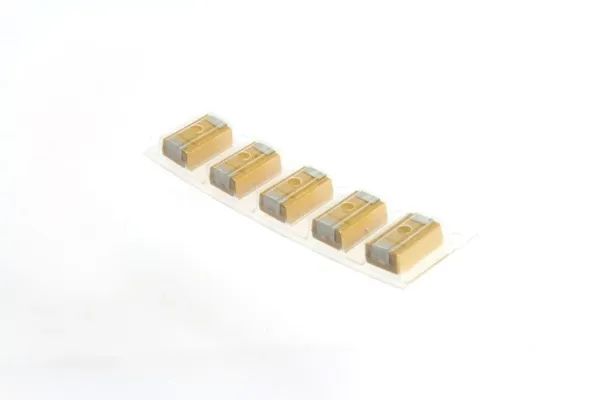 Gützold - 20006600-6  5x Tantal-Kondensator 220uF 16V