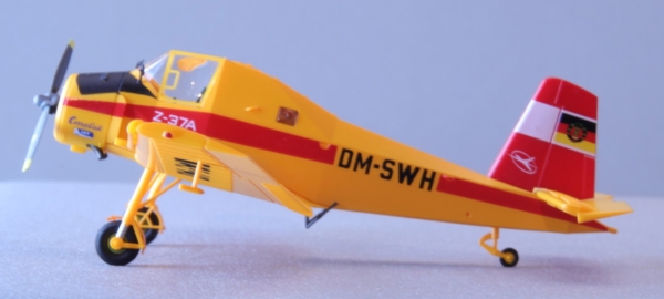 Kres 3377 - Spur HO Agrarflugzeug Z-37A, Kennung D-ESWE