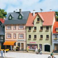 Auhagen 12345 - Spur HO/TT  Wohnhäuser Bahnhofstraße 5/7