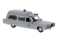 Brekina 19790  Spur HO Cadillac Meteor Ambulance der US Navy 1966