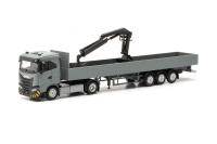 Herpa 316415 - Iveco S-Way ND Pritschen-Sattelzug mit Ladekran, grau/gelb