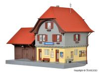 Kibri 39490 - Spur HO Bahnhof Häusernmoos im Emmental inkl. Hausbeleuchtungs-Startset, Funktionsbausatz