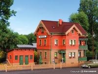 Vollmer 43529 - Spur HO Bahnwärterhaus Esslingen mit Hühnerstall und Gartenzaun