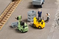 Auhagen 43695 - Spur TT Gabelstapler DFG 1002, Bausatz