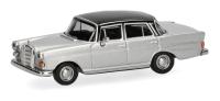Herpa 430739-005 - Spur H0 Mercedes-Benz 200 Heckflosse silbermetallic, schwarz