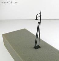 Railroad24  6777 -  Spur HO 2x Mastlampe schwarz Industrie 105 mm