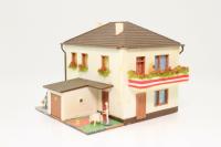 Vollmer 7702 Zweietagen Wohnhaus mit Balkon und Garage.